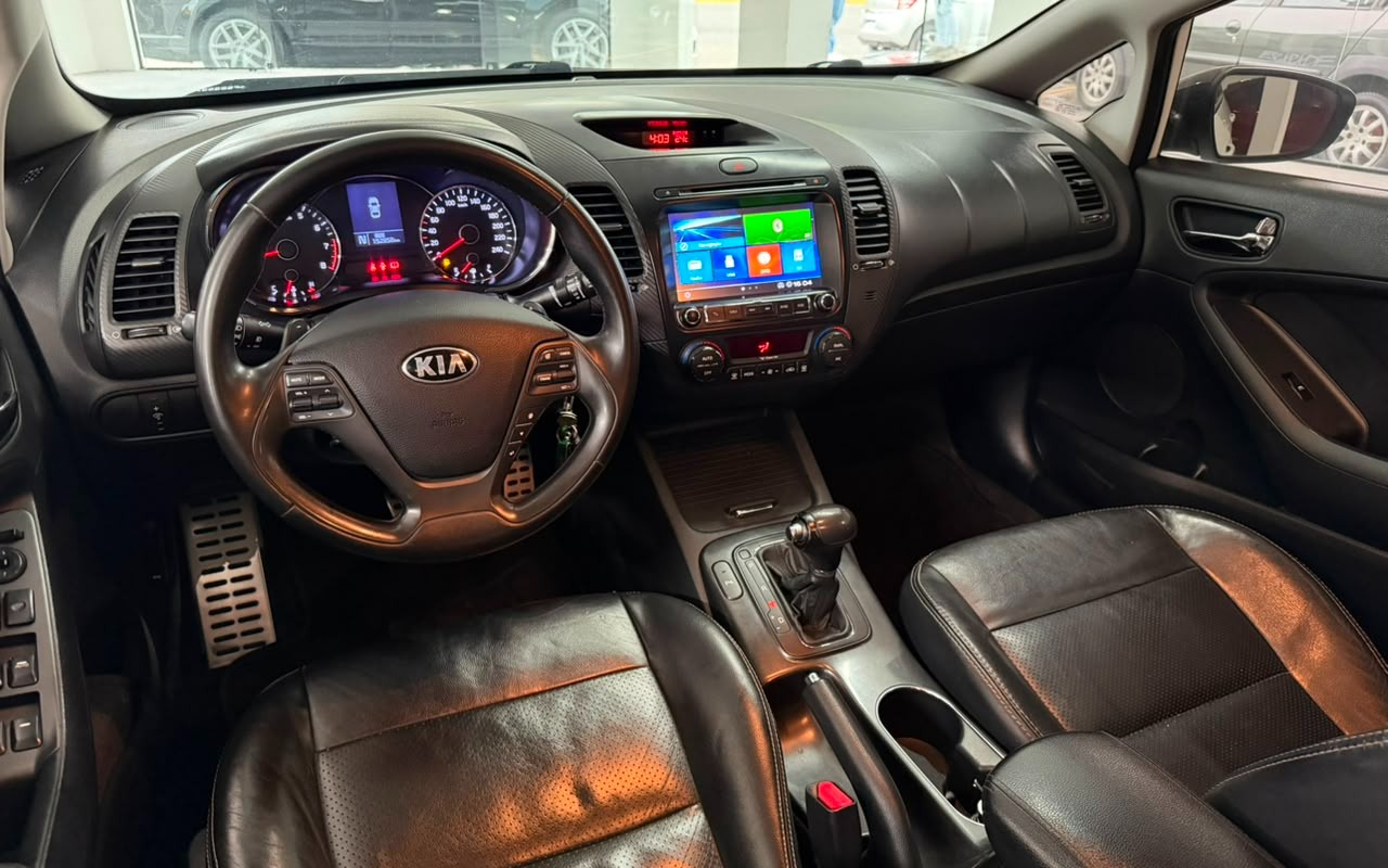 imagem-https://www.socarrao.com.br/sc-vehicle-images-prod/3106693/1786234337090-NTExNjRlYjMtODJlYi00M2ZmLTg3NTUtMmM5M2ZlMWYxYWZkLmpwZw.jpg