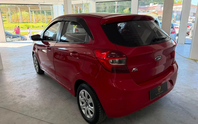 imagem-https://www.socarrao.com.br/sc-vehicle-images-prod/3106721/1786235098190-Y2NiZGI3MWItYWIzMC00ZTc1LWI4NDktNjQ3ZTU1ZDYxZmU5LmpwZw.jpg