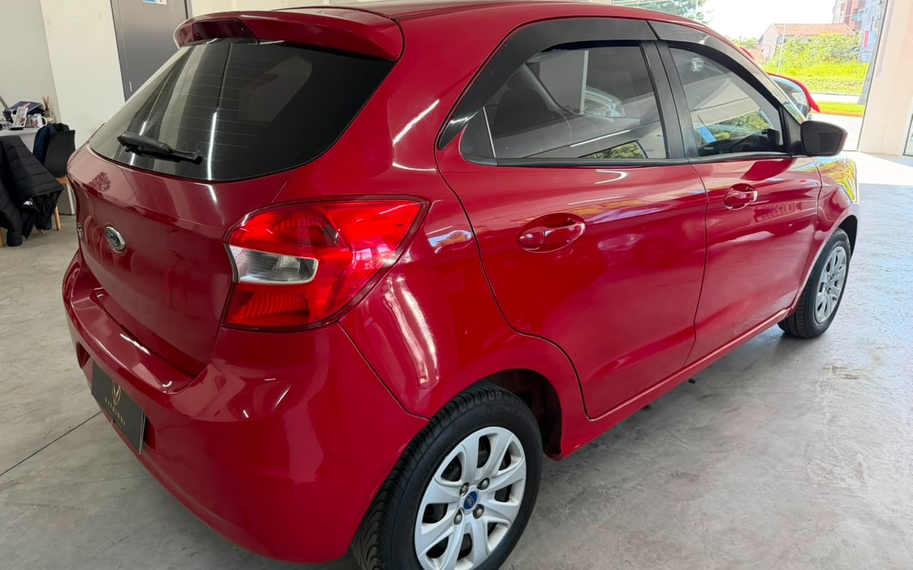 imagem-https://www.socarrao.com.br/sc-vehicle-images-prod/3106721/1786235098250-NTdlZDMxYWEtZGFhMi00MmVhLTk3ZGUtN2QxNjEzZDJiOGQ1LmpwZw.jpg