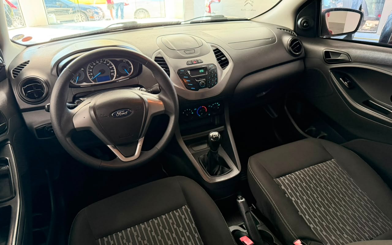 imagem-https://www.socarrao.com.br/sc-vehicle-images-prod/3106721/1786235098353-NDlkYjY4OTItNTI1Ni00ZmYwLTljMDItZWVjOGYyOTAzZWExLmpwZw.jpg