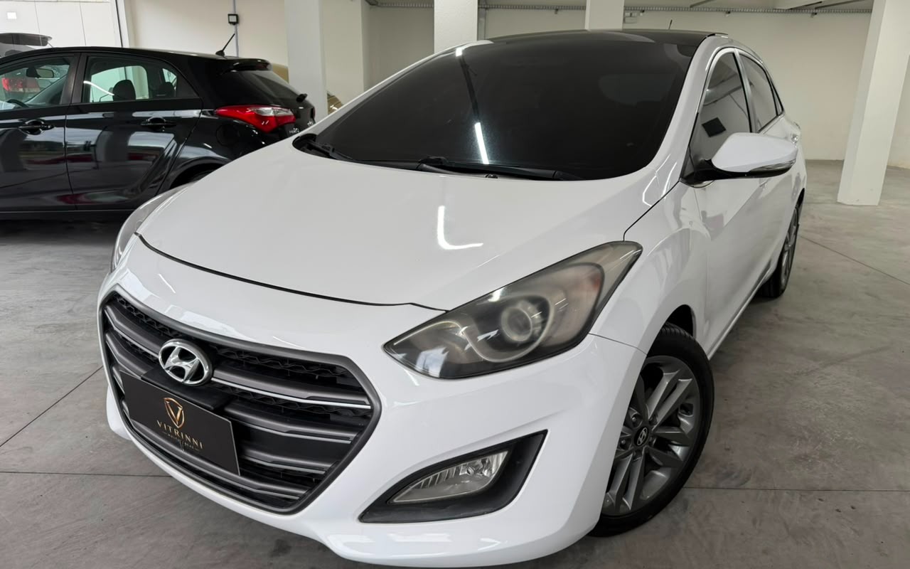 Hyundai i30 1.8 16V Aut. 5p 2016 Branco — foto 1 de 3