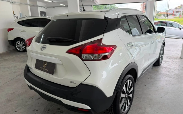 imagem-https://www.socarrao.com.br/sc-vehicle-images-prod/3106815/1786240116328-MmIxNThmNDktMGNkMy00YmJhLWFmNTEtN2FkZDhhOGQ4OGZhLmpwZw.jpg