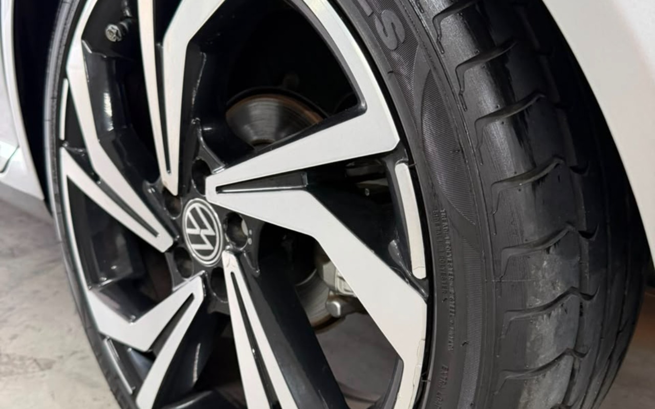 imagem-https://www.socarrao.com.br/sc-vehicle-images-prod/3106820/1786240405447-ZDNjMTMzZjYtYzg1OS00NTY1LWE3NWMtODAzNWYzZWZlYzg0LmpwZw.jpg