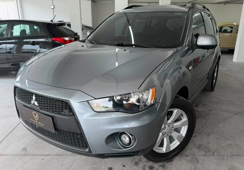 Mitsubishi OUTLANDER 2.0 16V 160cv Aut. 2013 Cinza — foto 1 de 3