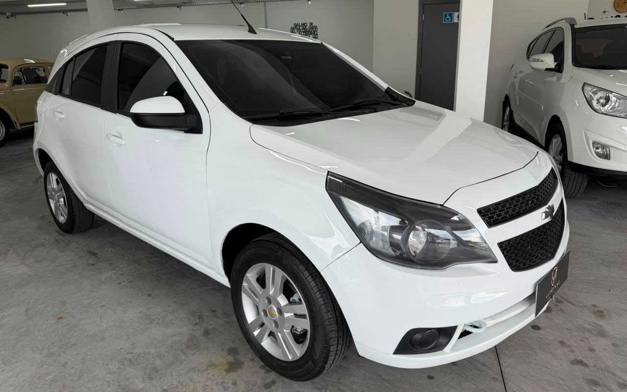 imagem-https://www.socarrao.com.br/sc-vehicle-images-prod/3106845/1786241477459-OWI2ZWE5Y2YtMjNiNi00YTg1LTgzNWUtYzgwMTRhYTI4ZWMwLmpwZw.jpg