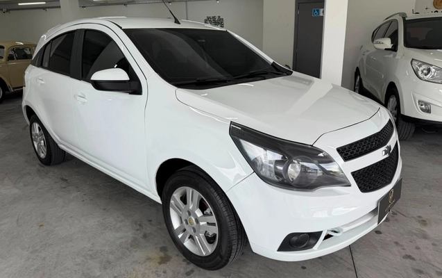 imagem-https://www.socarrao.com.br/sc-vehicle-images-prod/3106845/1786241477459-OWI2ZWE5Y2YtMjNiNi00YTg1LTgzNWUtYzgwMTRhYTI4ZWMwLmpwZw.jpg