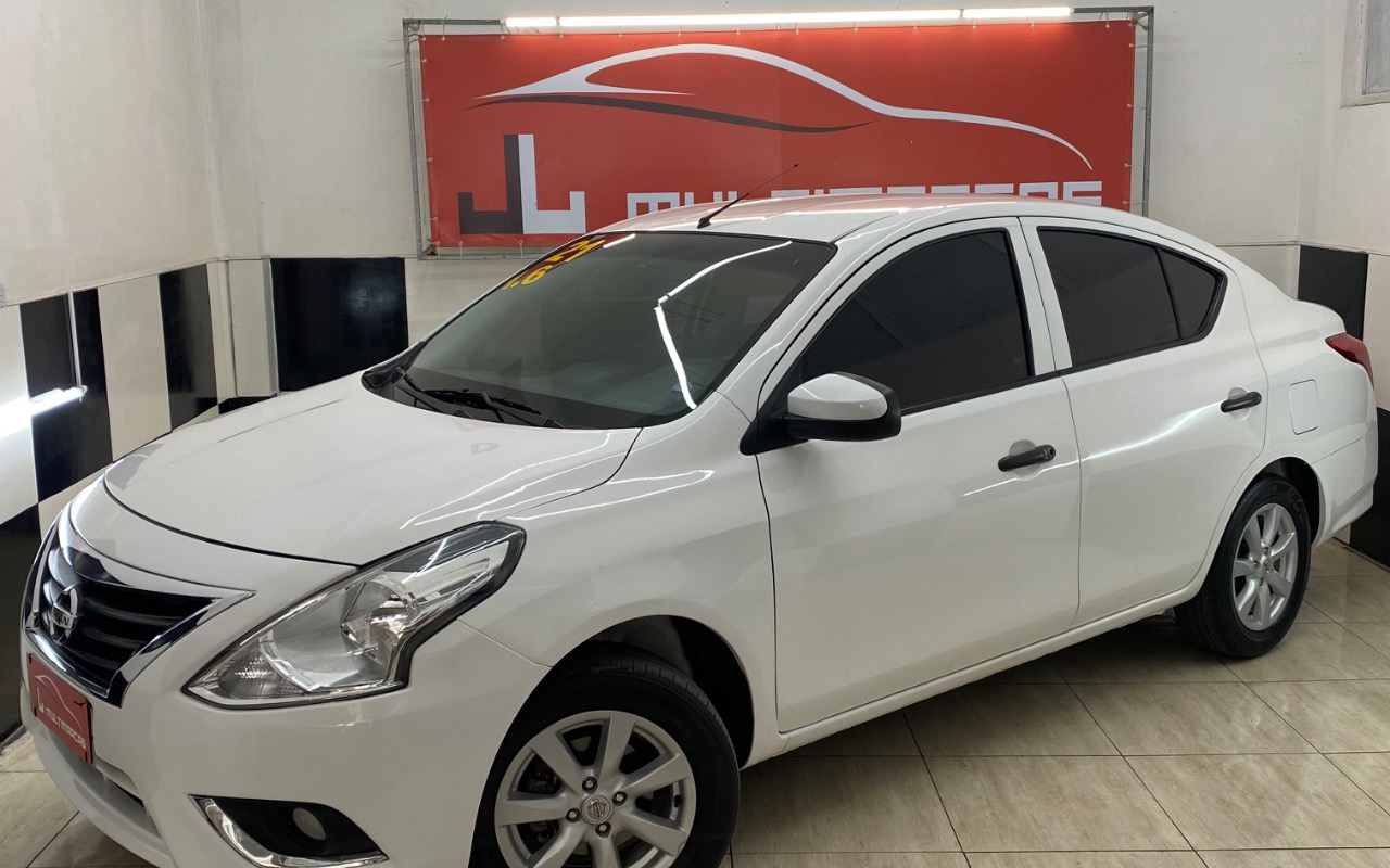 Nissan VERSA V-DRIVE 1.6 16V Flex Mec. na cor Branco no Gravataí / RS - 3114510