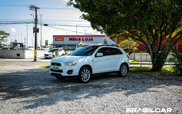imagem-https://www.socarrao.com.br/sc-vehicle-images-prod/3114592/1786282179314-003_58ae02f3796ddee473706565ace952ef.jpg