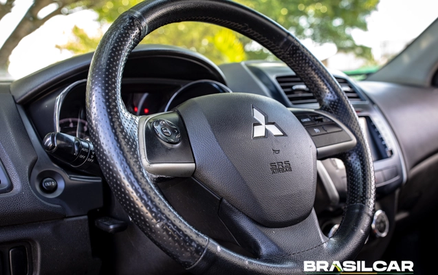 imagem-https://www.socarrao.com.br/sc-vehicle-images-prod/3114592/1786282179325-003_c09245e75261a381b84bc6526ce352bb.jpg