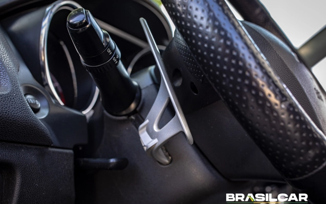 imagem-https://www.socarrao.com.br/sc-vehicle-images-prod/3114592/1786282179326-003_484ca385ce9b8071a479d9dbf9044eb4.jpg