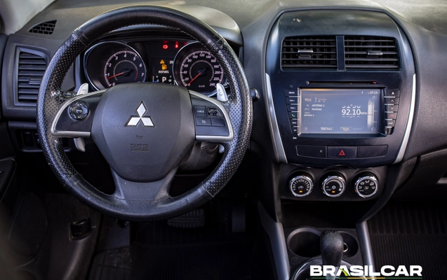imagem-https://www.socarrao.com.br/sc-vehicle-images-prod/3114592/1786282179333-003_45ace0d862f503054d077e14fc2df50c.jpg