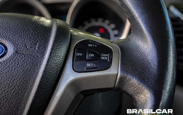 imagem-https://www.socarrao.com.br/sc-vehicle-images-prod/3114703/1786307185278-003_b27f022e71b670f6820c32ea5a8ab727.jpg