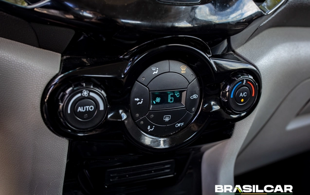 imagem-https://www.socarrao.com.br/sc-vehicle-images-prod/3114703/1786307185285-003_1f74c55310786f3f66ca6d2efbc443f2.jpg