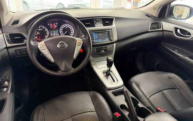 imagem-https://www.socarrao.com.br/sc-vehicle-images-prod/3122931/1786364032311-Mzk0Y2RiZDktYTc0YS00ODg3LTlhZGMtMTI2NmE4YmE5MjJlLmpwZw.jpg