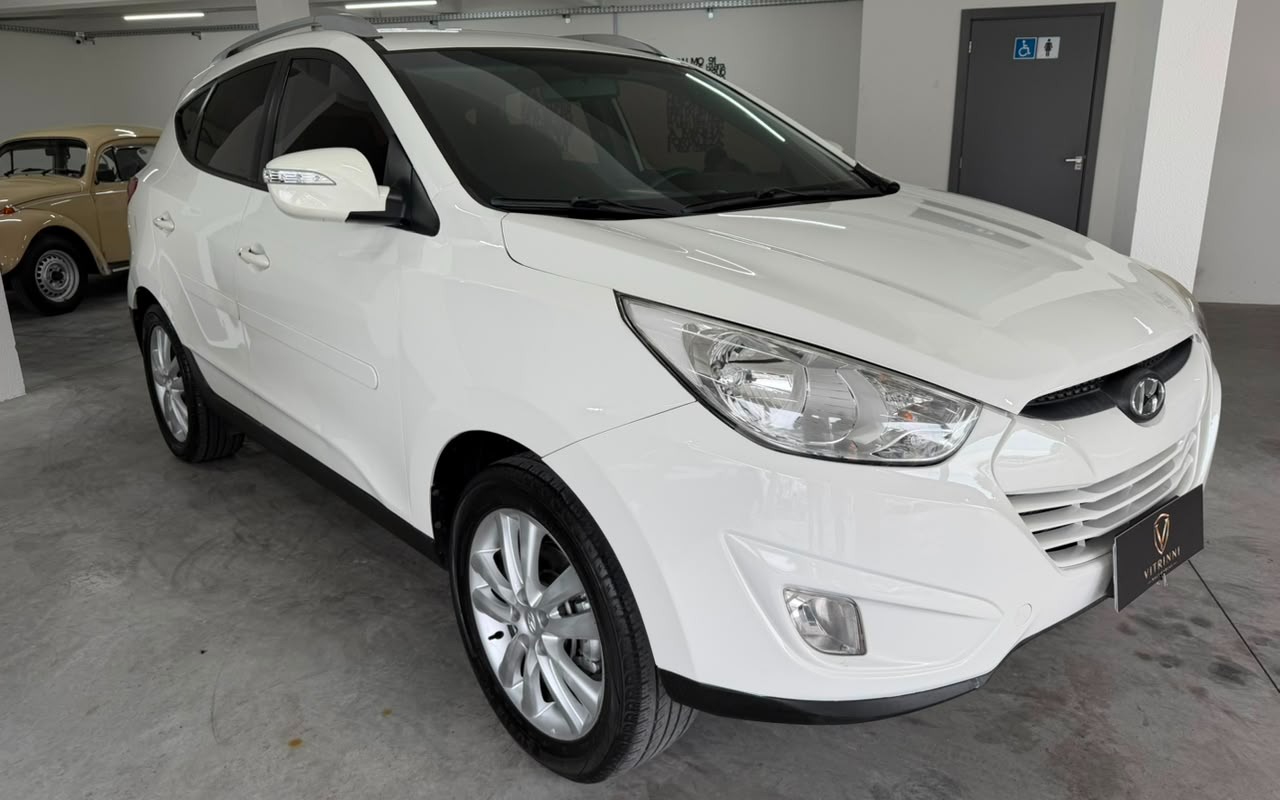 imagem-https://www.socarrao.com.br/sc-vehicle-images-prod/3123398/1786365358840-YzYxZjk4MjktNDA0ZC00MzUyLWI1MDktYzNmNmUzMDQ5NTVjLmpwZw.jpg