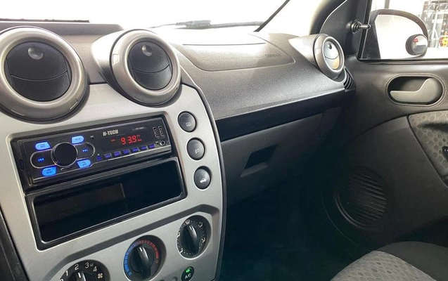 imagem-https://www.socarrao.com.br/sc-vehicle-images-prod/3123467/1789479913502-8197902_17_B_7736b2ffb3.jpeg