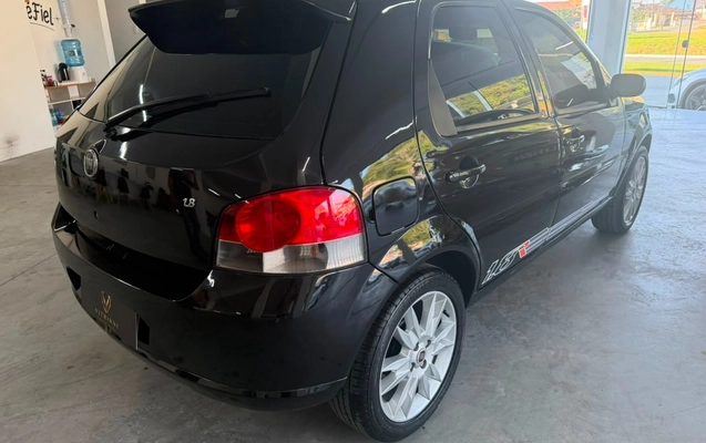 imagem-https://www.socarrao.com.br/sc-vehicle-images-prod/3123540/1786366034578-MTExNTM4NjAtNTgyZi00MzQ4LWFiNWEtZjlhNTcxM2JiMzY2LmpwZw.jpg