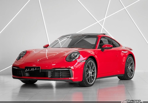 Porsche 911 2022 Vermelho — foto 1 de 3