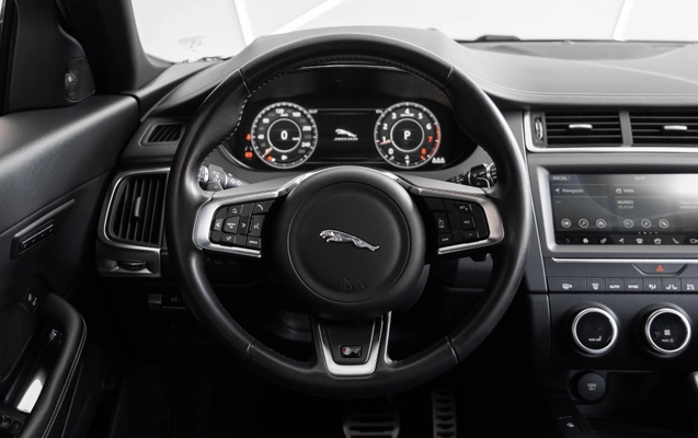 imagem-https://www.socarrao.com.br/sc-vehicle-images-prod/3123662/1786366332085-12f70f38-03a3-4f8b-bf3c-ef6b34001fc9.jpg