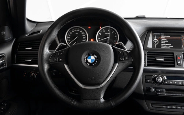 imagem-https://www.socarrao.com.br/sc-vehicle-images-prod/3123664/1786366333380-26648baf-0bdd-4590-8c57-79b4982528f0.jpg