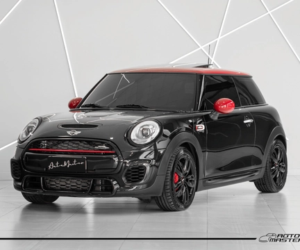 MINI COOPER 2018 Preto — foto 1 de 3