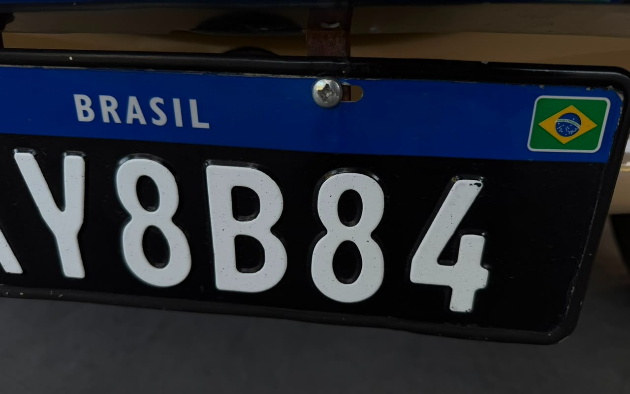 imagem-https://www.socarrao.com.br/sc-vehicle-images-prod/3123739/1786366660746-OWZkMjE5YzktNzA4My00NWEwLTg3ODctMDgzOGI0OTA3NjMwLmpwZw.jpg
