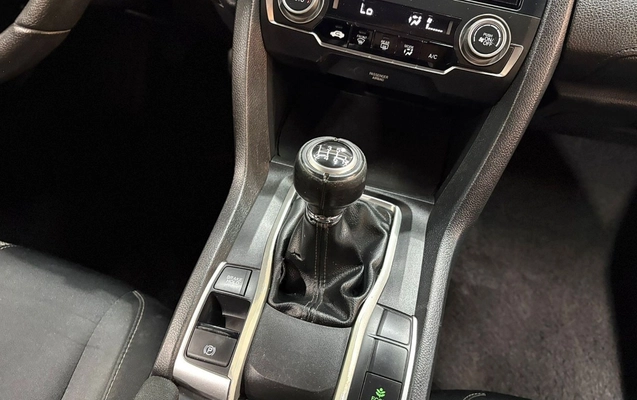 imagem-https://www.socarrao.com.br/sc-vehicle-images-prod/3123903/1786367453505-SE9OREEgQ0lWSUMgU1BPUlQgLSAyMDE5IC0gUFJFVEEgLSBRVFMzRDg1ICgyMCkuanBn.jpg
