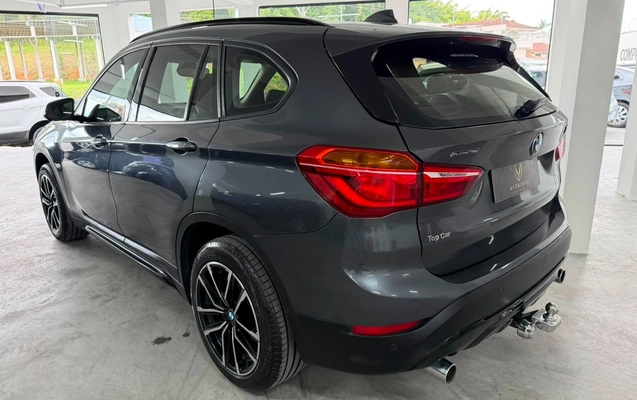 imagem-https://www.socarrao.com.br/sc-vehicle-images-prod/3123948/1786367665093-YzUwM2M3MGYtYTFjNC00YjI0LWI1OWYtZWQ2Mjc5Y2QyNmZkLmpwZw.jpg