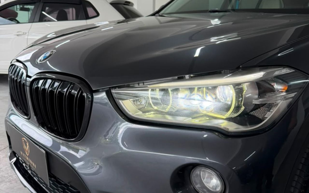 imagem-https://www.socarrao.com.br/sc-vehicle-images-prod/3123948/1786367665236-MWIyY2E0YmEtNDA5MS00YmY0LWEyZWUtNzEyYmZhY2I3ZmM5LmpwZw.jpg