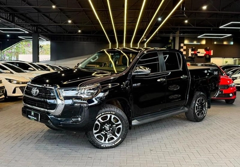 Toyota Hilux 2024 Preto — foto 1 de 3