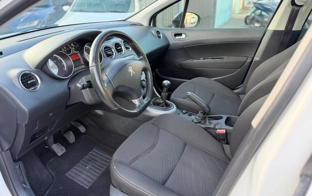 imagem-https://www.socarrao.com.br/sc-vehicle-images-prod/3124084/1787864051428-SU1HXzExNzAuanBlZw.jpeg