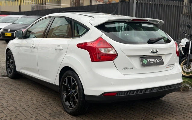 imagem-https://www.socarrao.com.br/sc-vehicle-images-prod/3124117/1788548077505-SU1HXzE0MjcuanBlZw.jpeg
