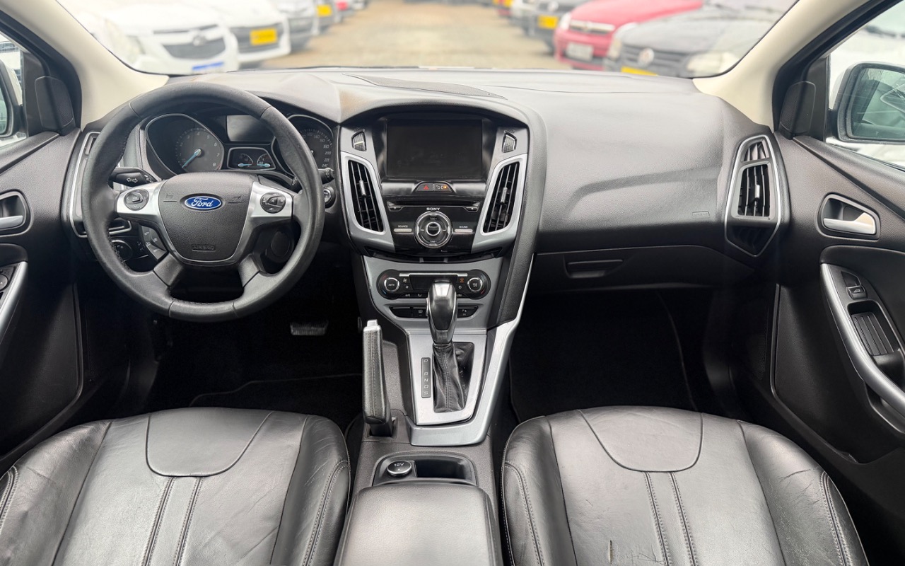 imagem-https://www.socarrao.com.br/sc-vehicle-images-prod/3124117/1788548077920-SU1HXzE0MzIuanBlZw.jpeg