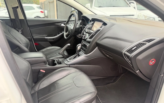imagem-https://www.socarrao.com.br/sc-vehicle-images-prod/3124117/1788548078132-SU1HXzE0MzEuanBlZw.jpeg