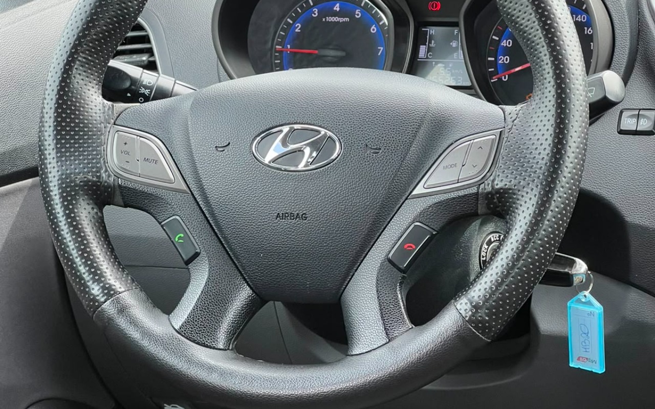 imagem-https://www.socarrao.com.br/sc-vehicle-images-prod/3124447/1786369573816-V2hhdHNBcHAgSW1hZ2UgMjAyNi0wOC0wNyBhdCAwOC41Mi4yNCAoMikuanBlZw.jpeg
