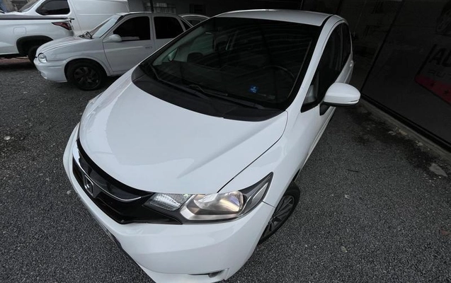 imagem-https://www.socarrao.com.br/sc-vehicle-images-prod/3124626/1786987570568-8363501_1_B_1fa0c531cf.jpeg