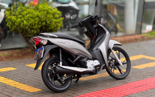 imagem-https://www.socarrao.com.br/sc-vehicle-images-prod/3124700/1786370498107-8f8d5b8ea9b94b63bea7d0dec9cff1a5_1786369633413.jpg