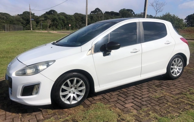 imagem-https://www.socarrao.com.br/sc-vehicle-images-prod/3124950/1788872774082-YMdTHUW121lVbaWyLtdS4QOQZQ5mwlnm.jpg