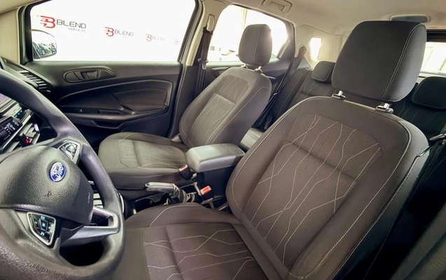 imagem-https://www.socarrao.com.br/sc-vehicle-images-prod/3125006/1789145805395-8335841_2_B_80e1fe1af5.jpeg