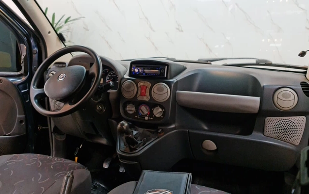 imagem-https://www.socarrao.com.br/sc-vehicle-images-prod/3125152/1786391404809-Ny5qcGVn.jpeg