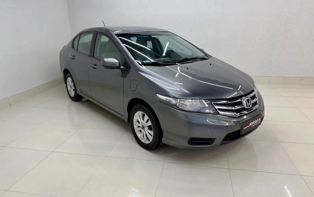 imagem-https://www.socarrao.com.br/sc-vehicle-images-prod/3125657/1787092667136-8171659_1_B_118c70d1c8.jpeg