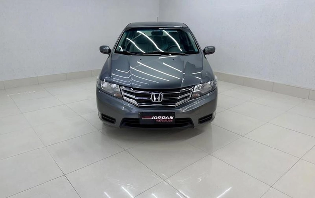 imagem-https://www.socarrao.com.br/sc-vehicle-images-prod/3125657/1787092667139-8171659_3_B_9e7ce4ca99.jpeg