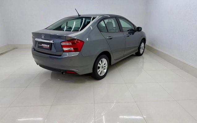 imagem-https://www.socarrao.com.br/sc-vehicle-images-prod/3125657/1787092667147-8171659_9_B_13edd87e34.jpeg