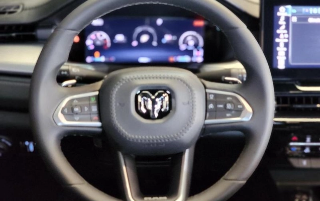 imagem-https://www.socarrao.com.br/sc-vehicle-images-prod/3126081/1786464688437-8350555_11_B_c33dda594f.jpeg