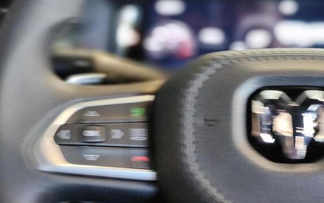 imagem-https://www.socarrao.com.br/sc-vehicle-images-prod/3126081/1786464688455-8350555_15_B_ba7d2125a1.jpeg