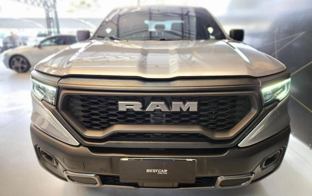 imagem-https://www.socarrao.com.br/sc-vehicle-images-prod/3126081/1786464688456-8350555_4_B_7303f14d3a.jpeg