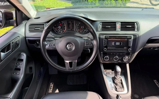 imagem-https://www.socarrao.com.br/sc-vehicle-images-prod/3126632/1786375823551-8352812_3_B_143d5ebc6f.jpeg