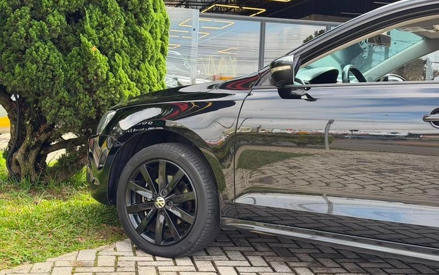 imagem-https://www.socarrao.com.br/sc-vehicle-images-prod/3126632/1786375823564-8352812_13_B_00cf5396a2.jpeg