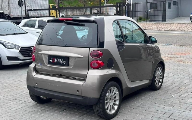 imagem-https://www.socarrao.com.br/sc-vehicle-images-prod/3126961/1786971346038-8363953_10_B_6f5725ce70.jpeg