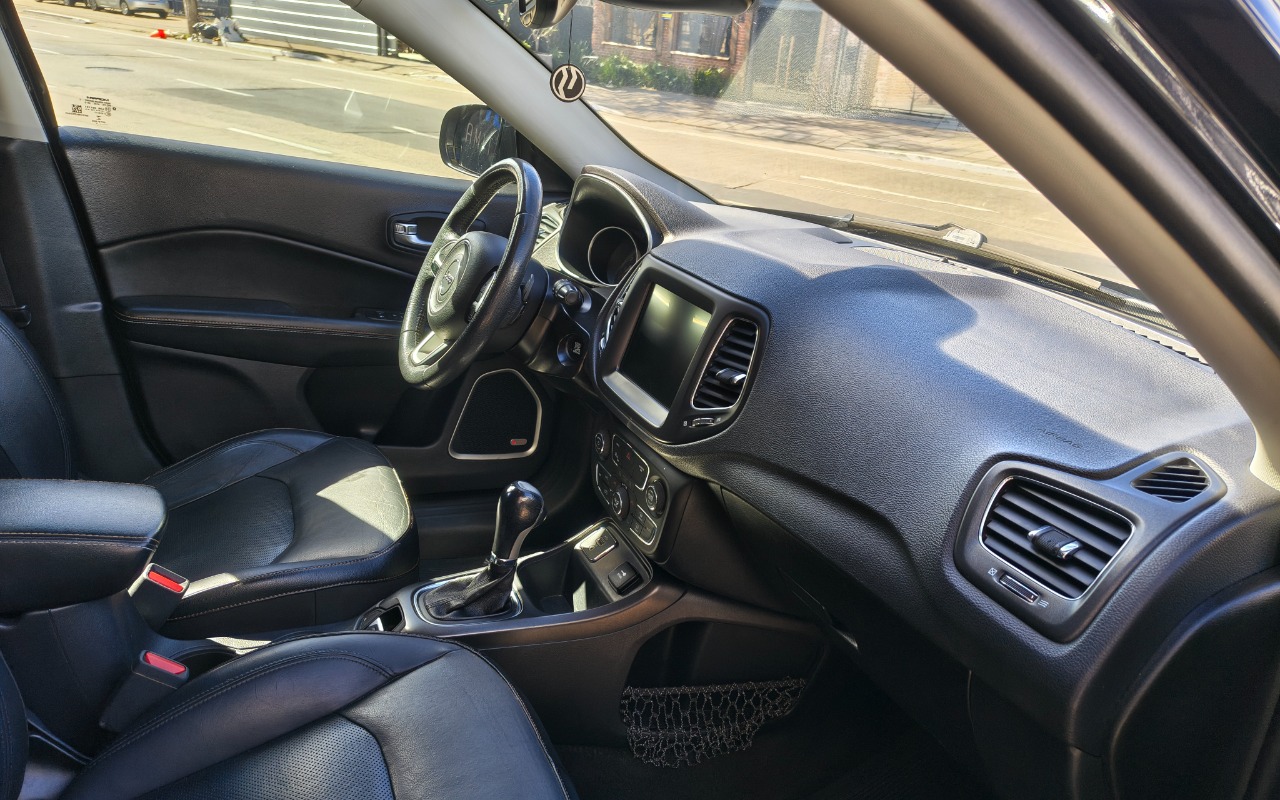imagem-https://www.socarrao.com.br/sc-vehicle-images-prod/3127193/1786377194800-SU1HXzIwMjYwODEwXzExNTk0MzgwNF9IRFIuanBn.jpg